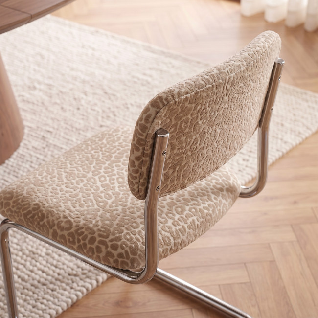 Marcel - Lot de 2 chaises imprimé animal pieds chrome 